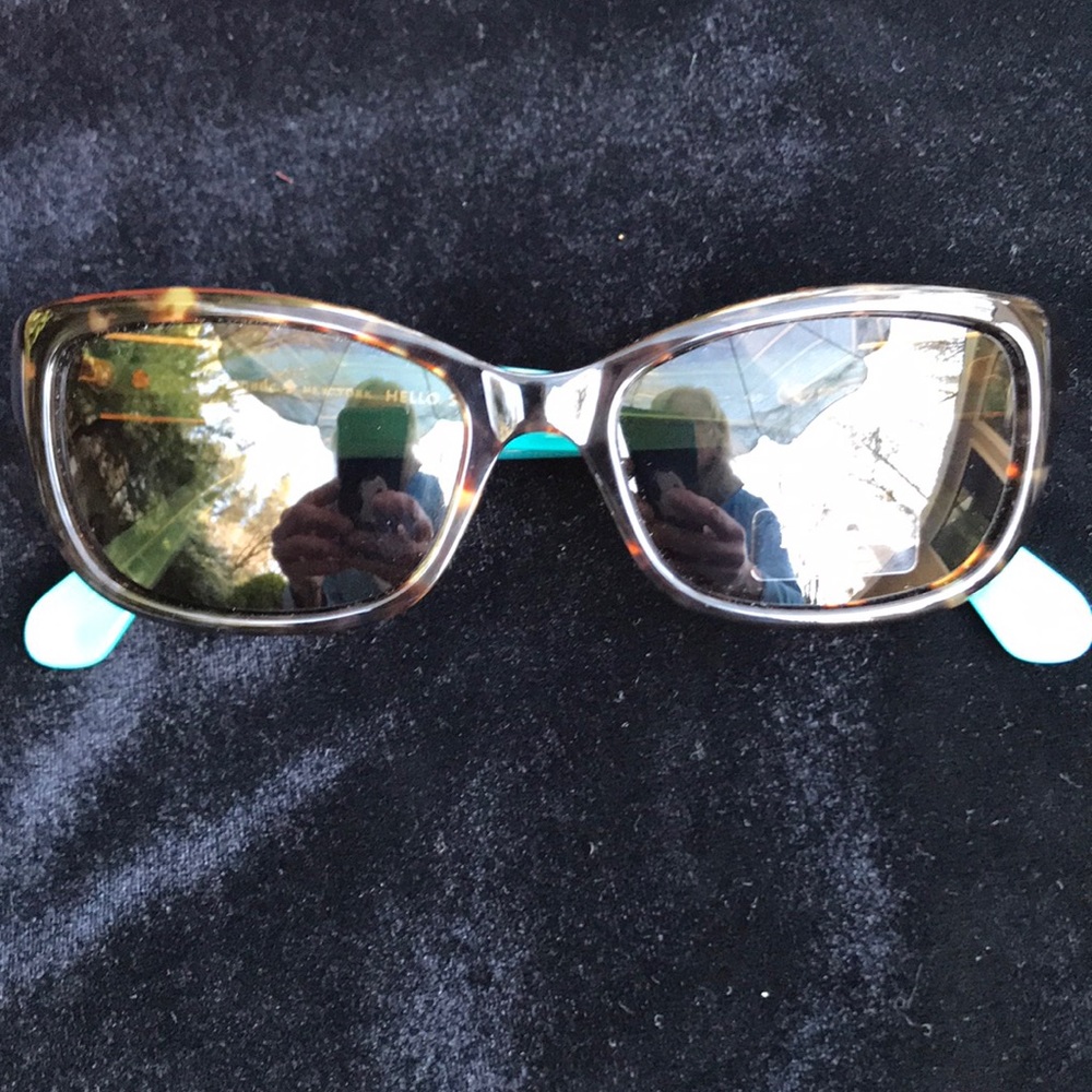 Ladies sunglasses